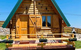 Durmitor Apartman Pitomine Sa Saunom